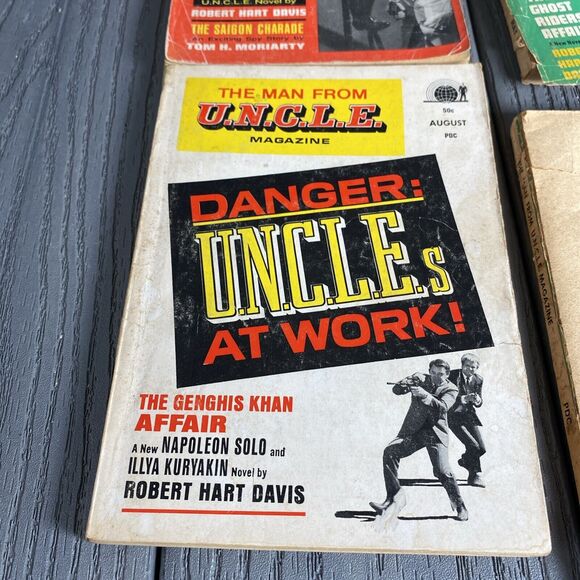 THE MAN FROM UNCLE/U.N.C.L.E. MAGAZINE Issue Vol 4.1, 2.5 + 1.4/ 1.6(Damaged) - Picture 6 of 13